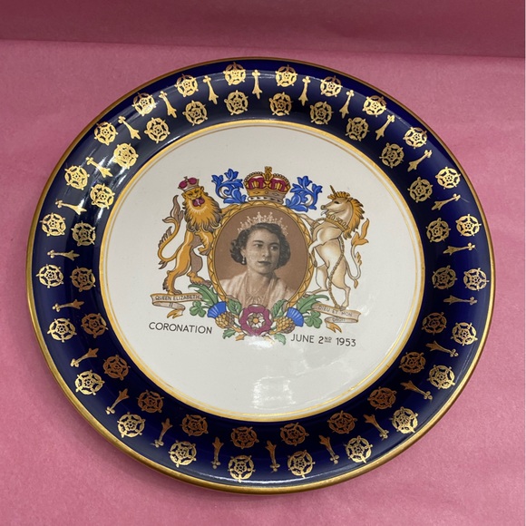 Queen Elizabeth II Blue Gold Coronation Plate 1953 Made by Royal Staffordshire - Picture 2 of 8